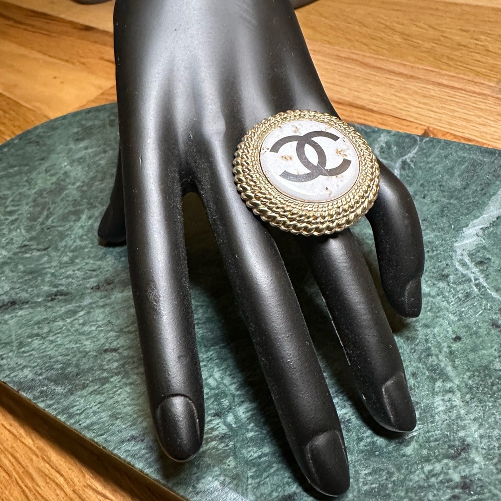 Vintage Chanel Gold ring